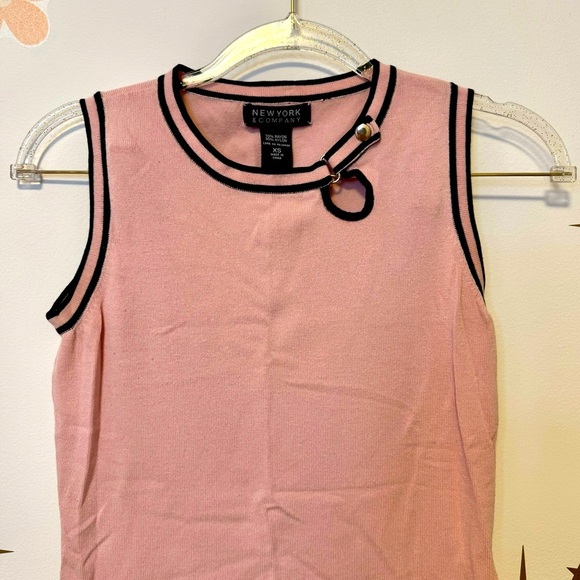 New York & Company Women’s Sleeveless Blouse - Picture 2 of 4